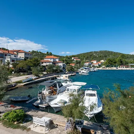 And By The Sea Zaglav, Dugi Otok - 8170 3* Sali